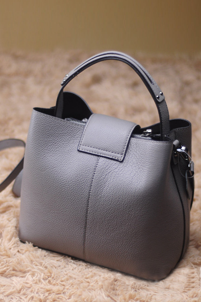 Solid Saddle Bucket Bag