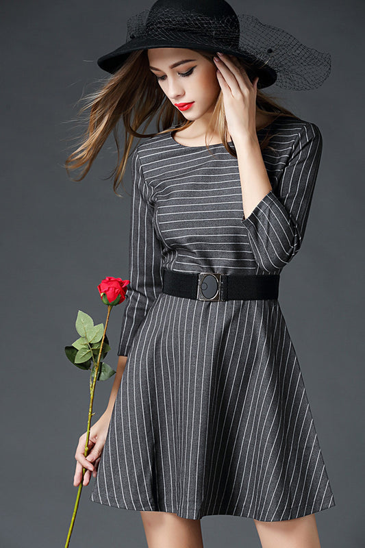 Thin Stripe Dress With Elastic Belt