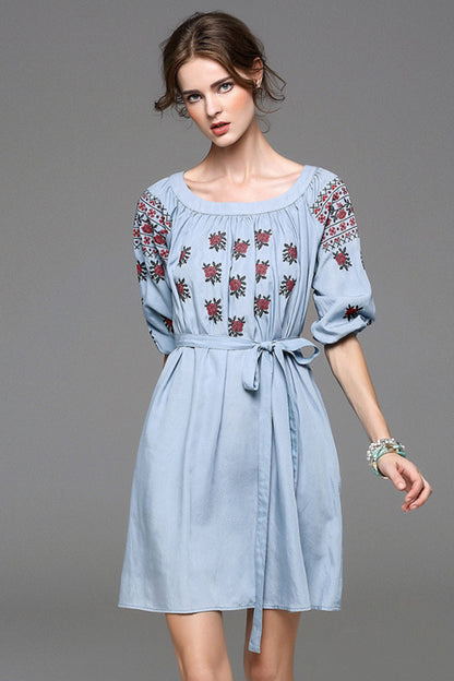 Scoop Neck Vintage Puff Sleeve Emboried Dress