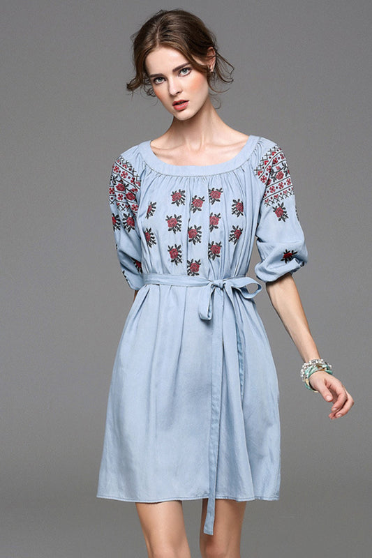 Scoop Neck Vintage Puff Sleeve Emboried Dress