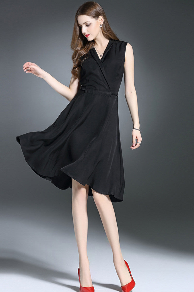 Elegant V Neck Sleeveless Ball Gown