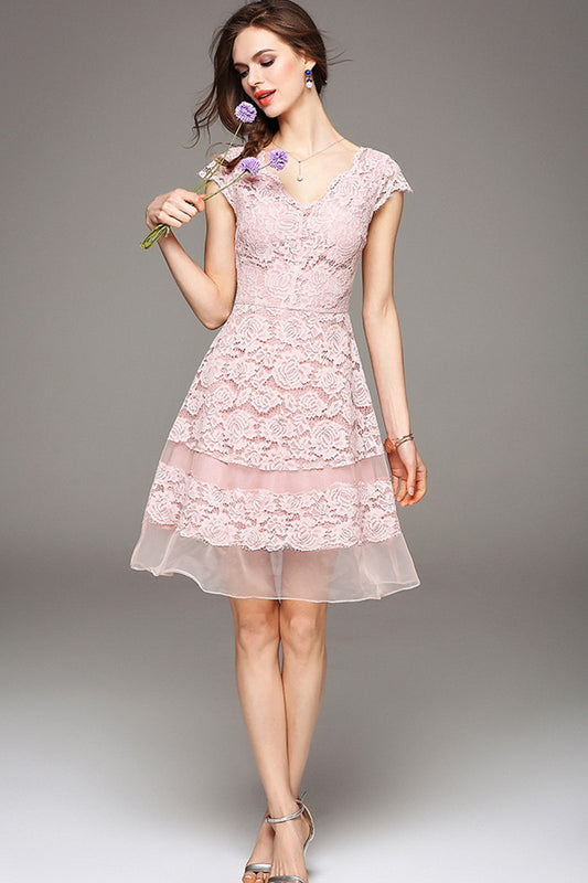 V Neck Lace Applique Mesh Patch Runched Pleat Dress