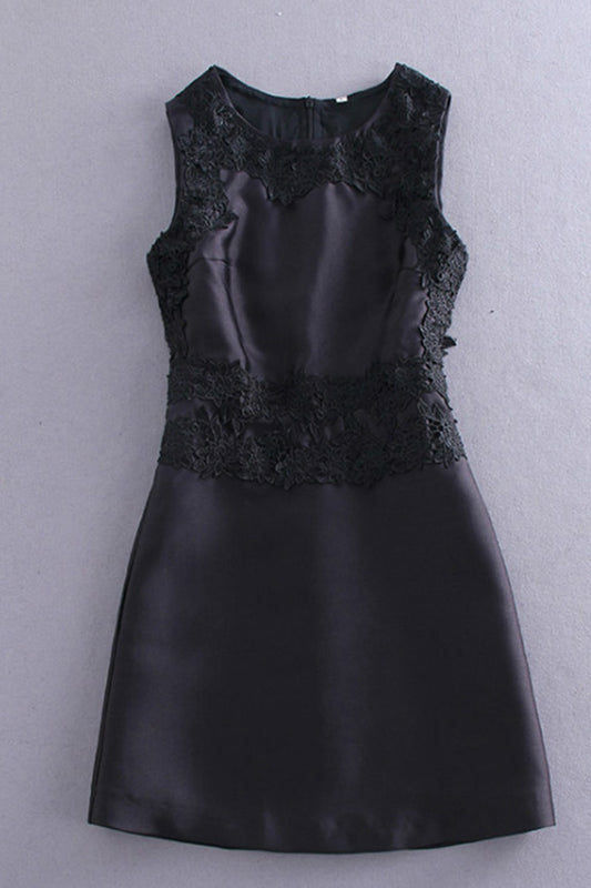 Round Collar Lace Patch Slim Dress