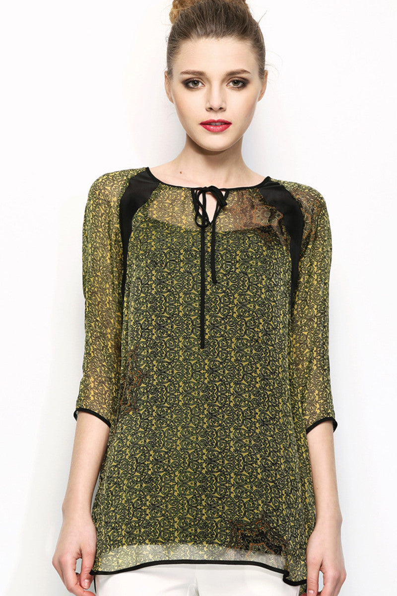 Sheer Printing 3/4 Sleeve Round Neck Blouse