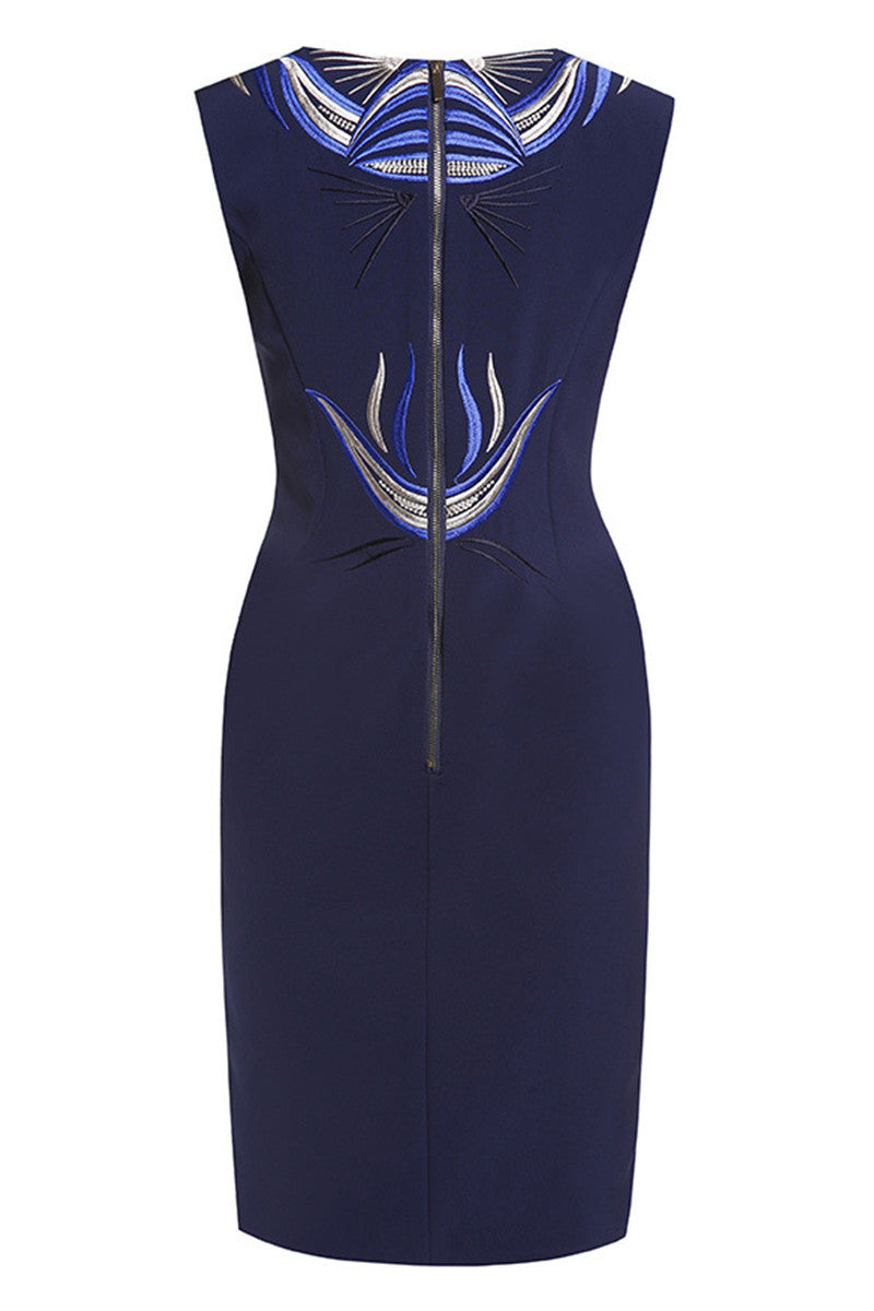Round Collar Embroidery Pattern Slim Dress