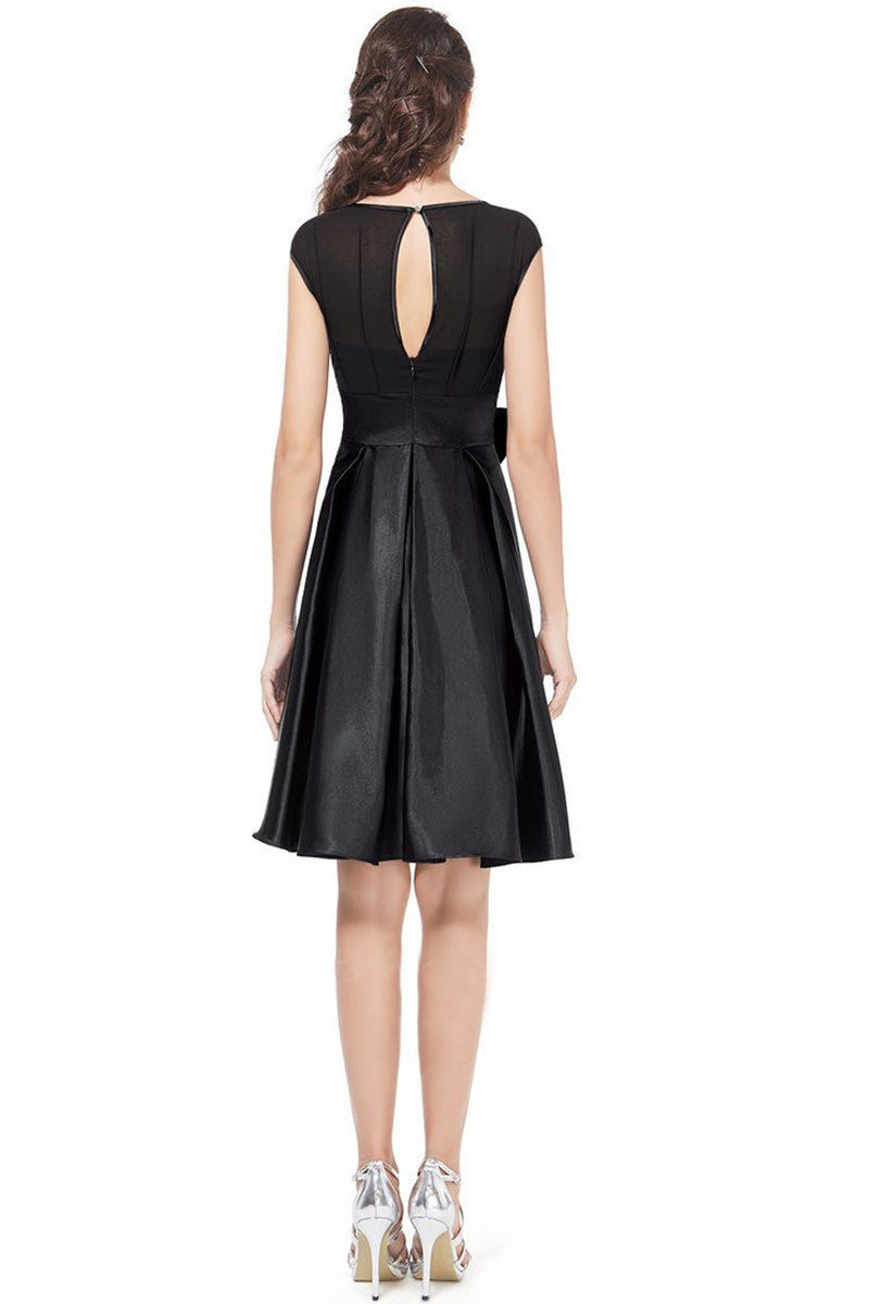 Round Collar Bowknot Applique Runched Short Gown