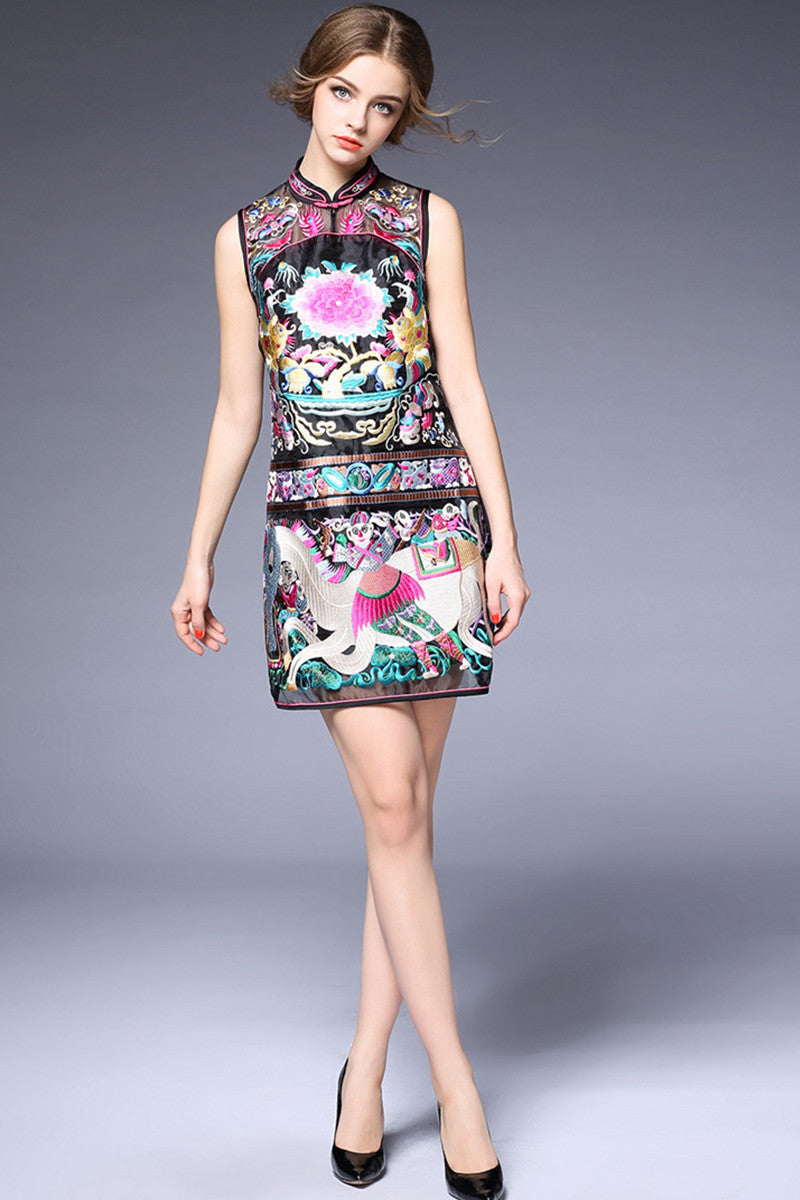 Sleeveless Stand Collar Peony Embriodery Slim Chirpaur