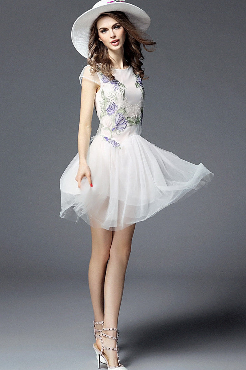 Round Collar Embroidery Tulle Overlay Full Dress