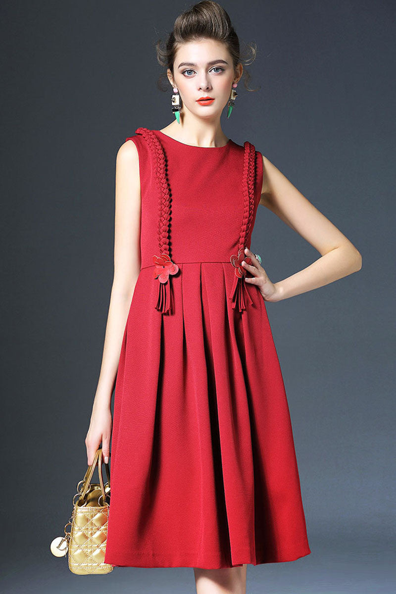 Round Collar Hemp Flowers Applique Pleated Dress