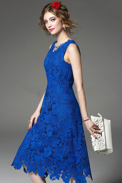 V Neck Embroidery Elegant Sleeveless Mide Dress