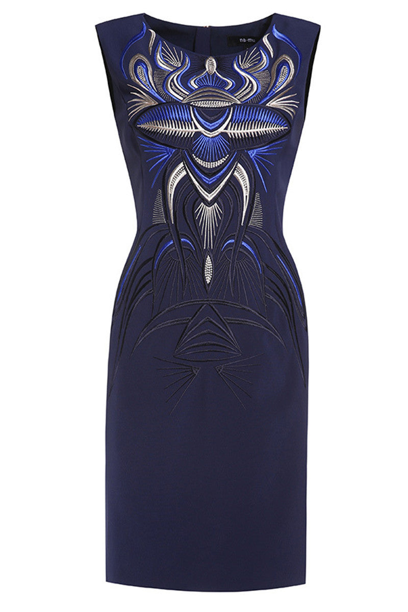 Round Collar Embroidery Pattern Slim Dress