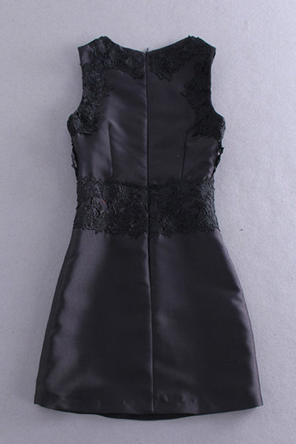 Round Collar Lace Patch Slim Dress