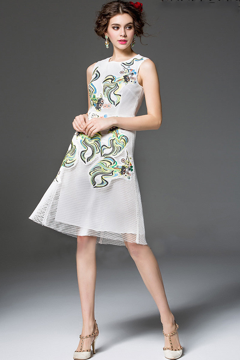 ELEGANT ROUND NECK DRAGON EMBROIDERY SLEEVELESS SLIM DRESS