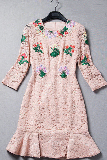 Round Collar Lace Embroidery Slim And Fit Wrap Flare Hem Dress