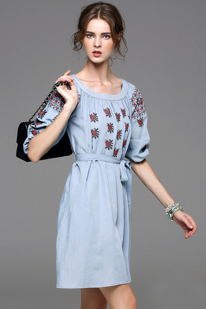 Scoop Neck Vintage Puff Sleeve Emboried Dress