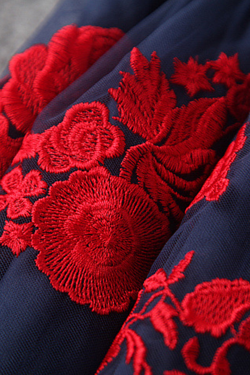 Round Collar Floral Embroidery Applique Tulle Overlay Pleated Dress