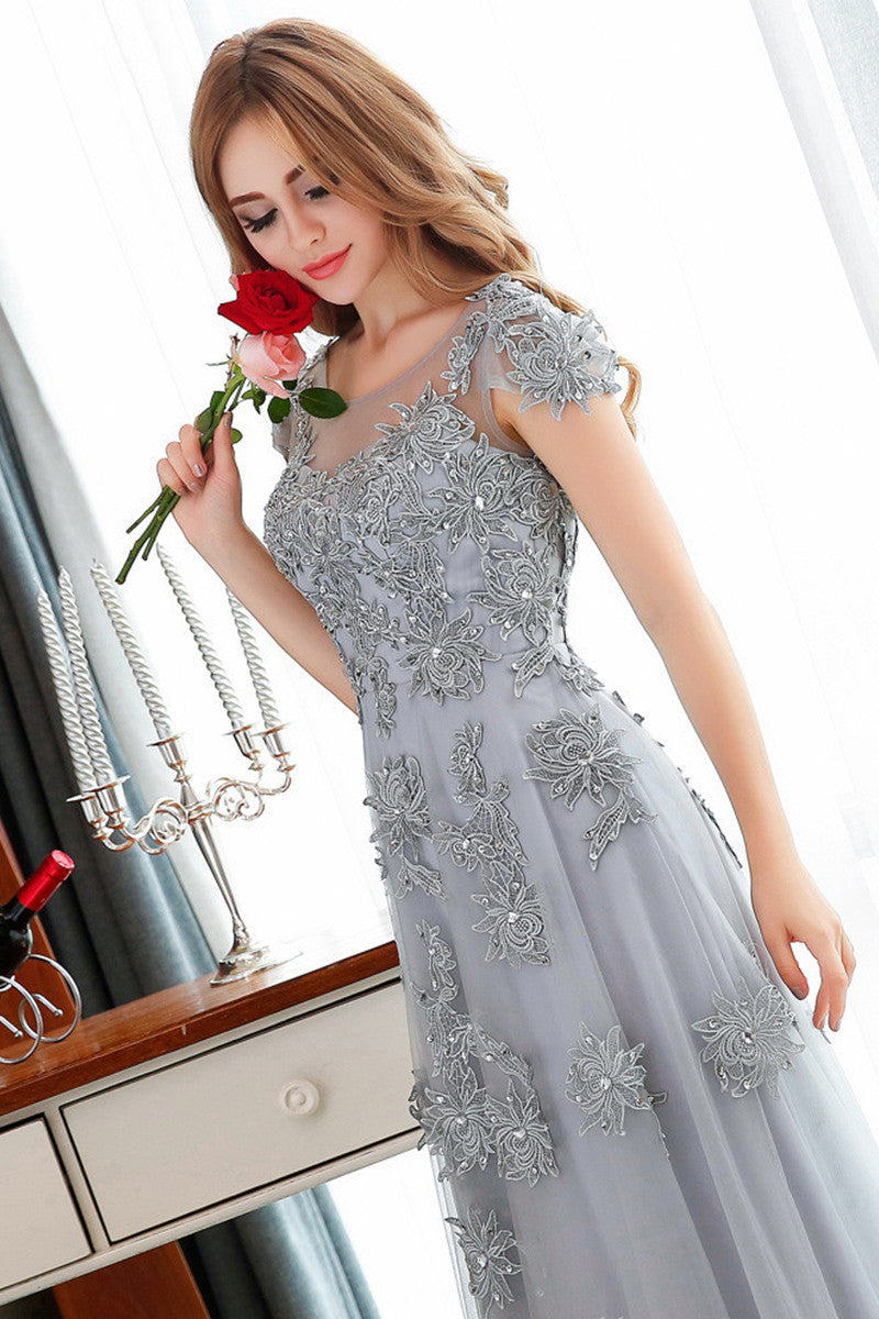 Round Collar Beaded Lace Applique Backless Tulle  Runched Grown Dress