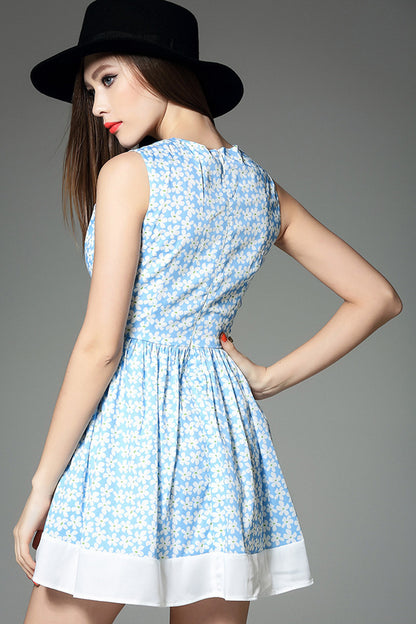 [30% OFF TILL 8 APR] Little Daisy Print Short Fit-and-Flare Casual Dress