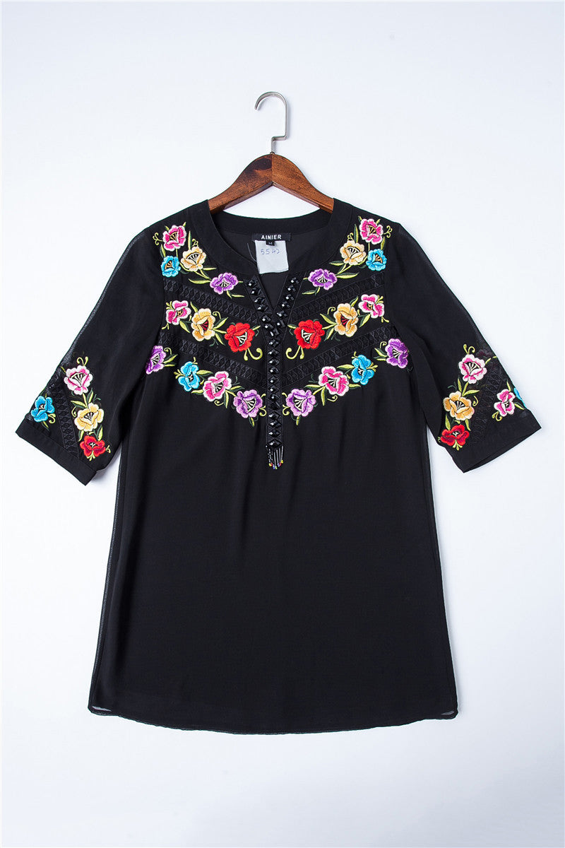 V Neck Embroidery Vintige Short T-shirt