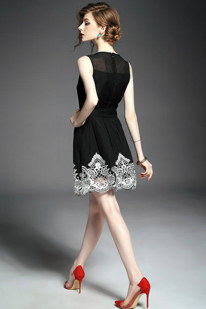 Sleeveless Flared Dress With Morocco Emborider