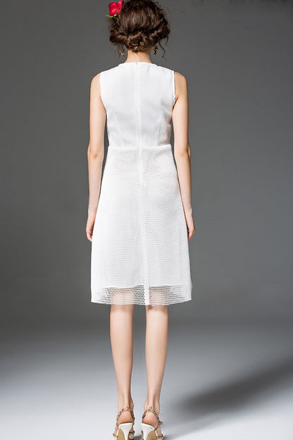 ELEGANT ROUND NECK DRAGON EMBROIDERY SLEEVELESS SLIM DRESS