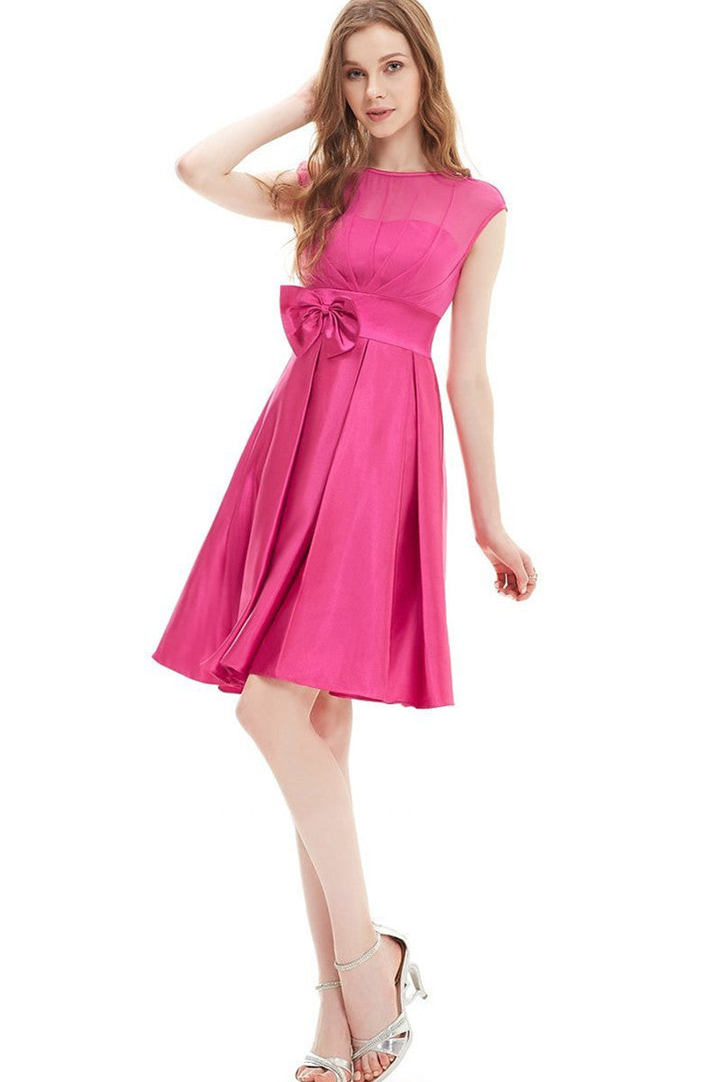 Round Collar Bowknot Applique Runched Short Gown