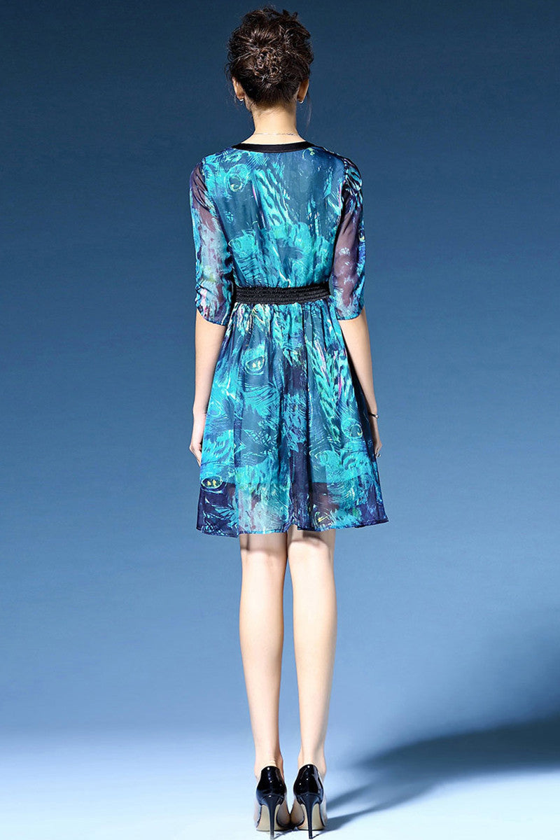 [30% OFF TILL 7 APR] Slit V Neck Elastic Waist Pattern Print Flare Dress