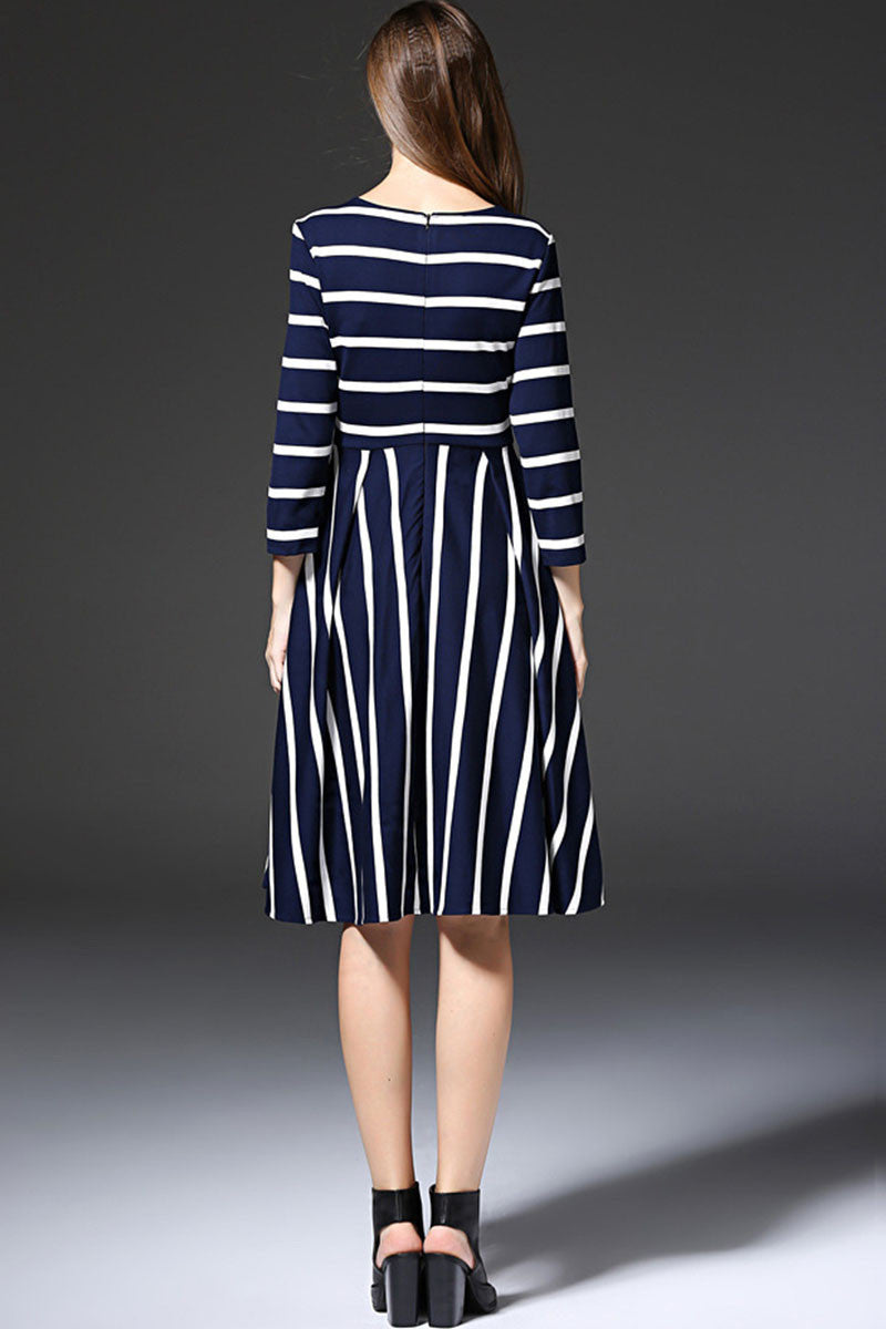 WOMEN'S GRACE STRIPE 3/4 SLEEVE ROUND NECK MIDI COCKTAIL MIDI DRESS