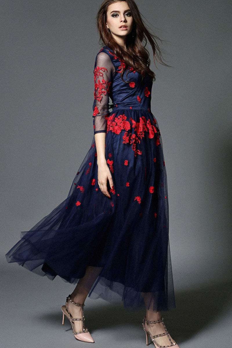 Round Collar Floral Embroidery Applique Tulle Overlay Pleated Dress
