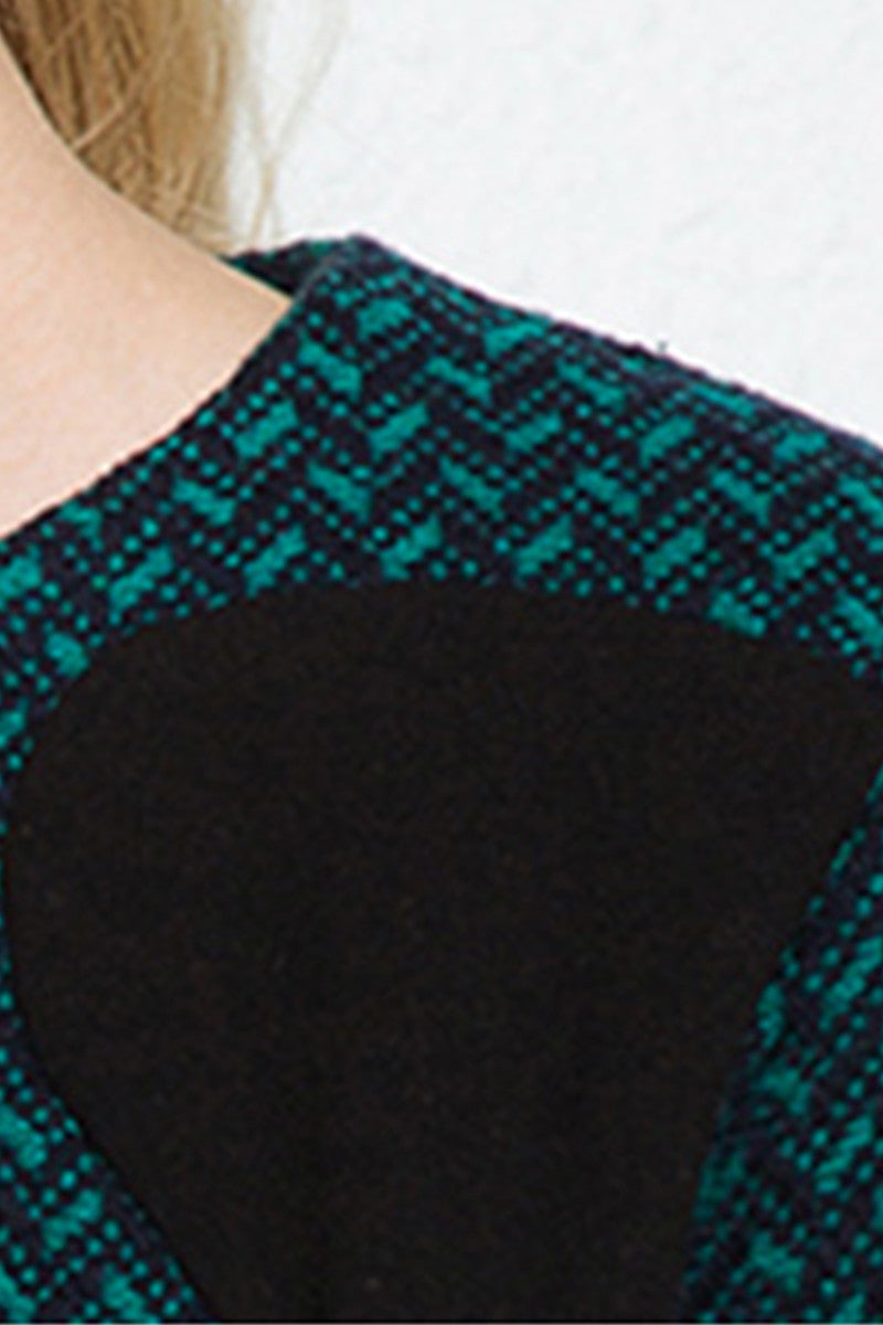 Show Thin Cutting Little Dress
