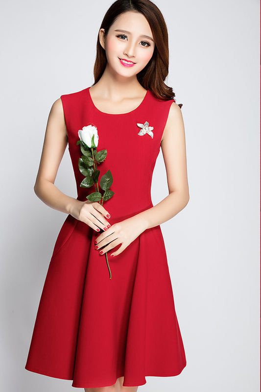 Round Collar Sleeveless Flare Dress With Brooch - NJOYDRESS - 1