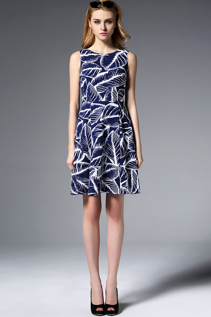 [30% OFF TILL 8 APR] Round Collar Leaves Pattern Pleated Full Dress