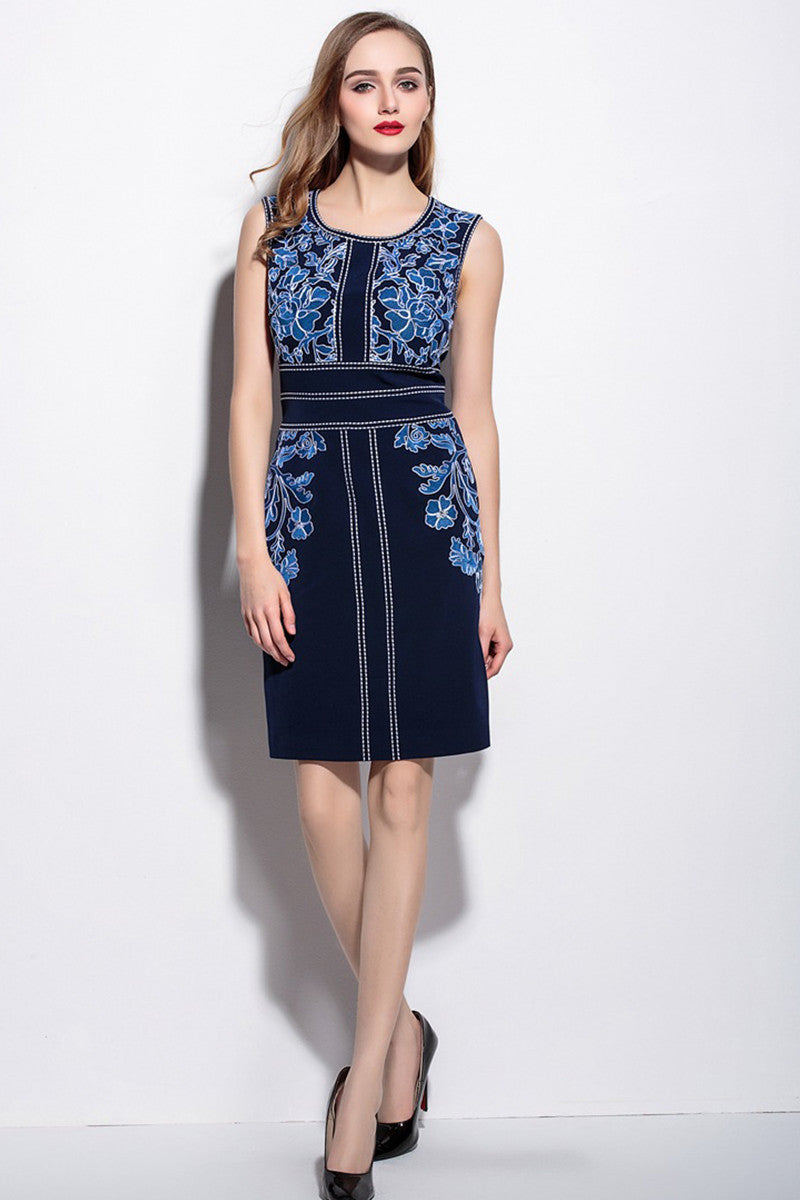[30% OFF TILL 7 APR] Round Collar Floral Lace Embroidery Slim Wrap Dress
