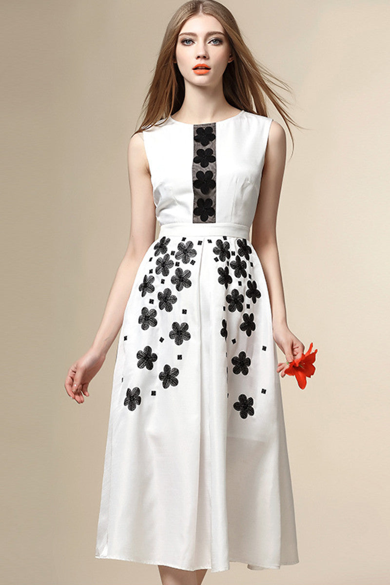 Round Collar Flowers Embroidery Slim Fit  Flare Midi Dress