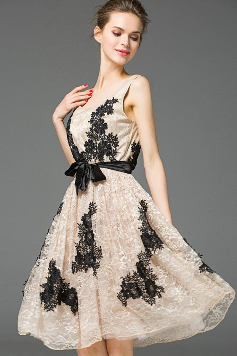 Rosette Lace Varabow Cocktail Short Flared Dress