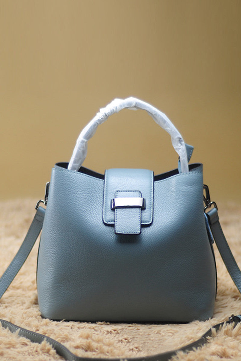 Solid Saddle Bucket Bag