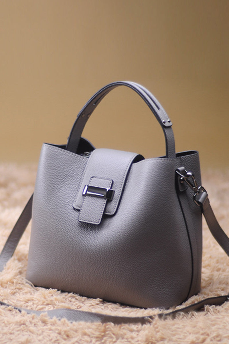 Solid Saddle Bucket Bag